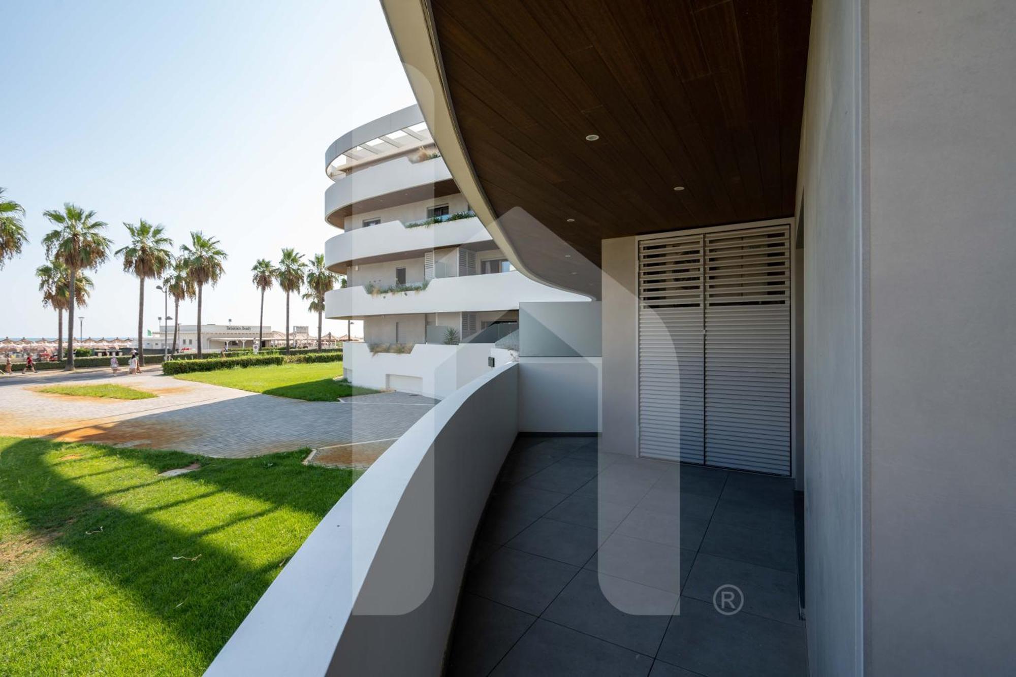 Homiday - Waterfront Монтезільвано Екстер'єр фото